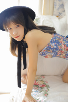 《年轻女教师》hd在线
